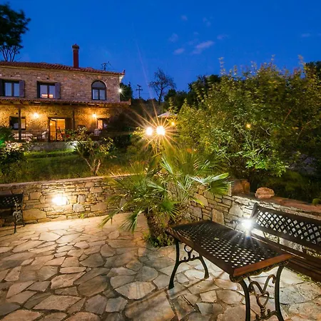 Vasiliki's House * Lafkos