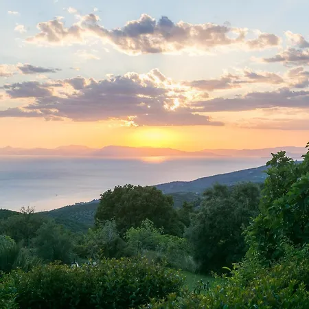 Feriehus Vasiliki's House